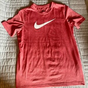 Boys heathered red Nike shirt
